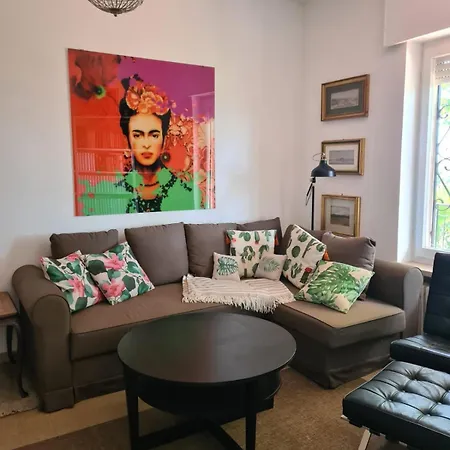 Apartments- Belvedere Apartment *