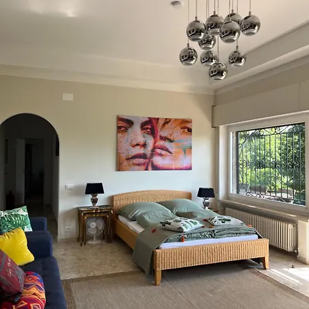 Apartments- Belvedere Apartment *